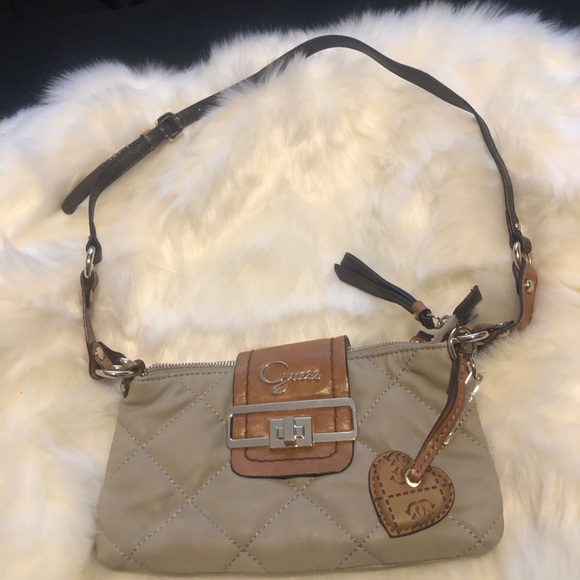 Guess quilted Crossbody Handbag Faux Turn Lock - Picture 2 of 4